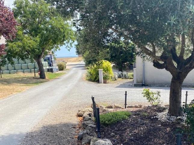 Gite A La Ferme - Confort & Nature Senouillac Exterior photo